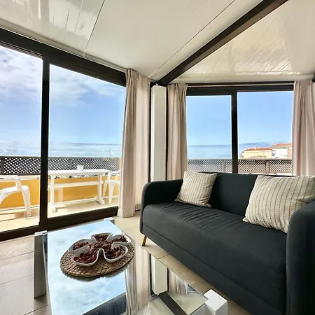 Apartment First Line Attic - Adults Only - Puerto de la Cruz (Tenerife)