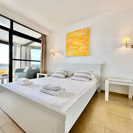 First Line Attic - Adults Only - Apartment