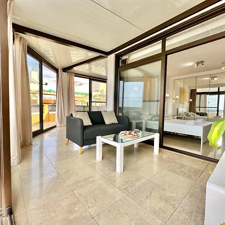 Apartment First Line Attic - Adults Only -